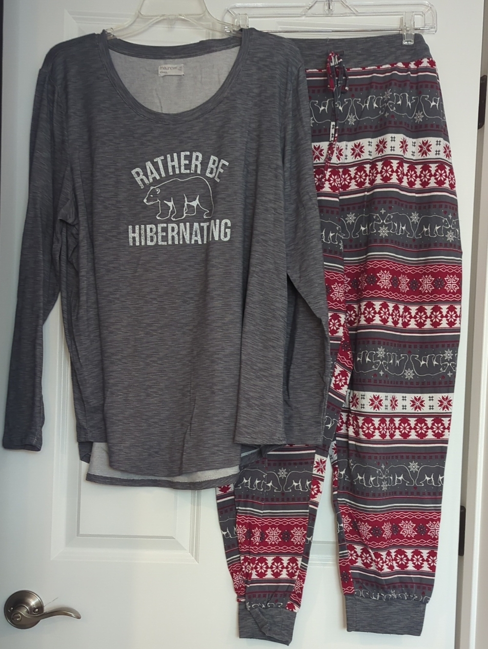 Women’s Gray 'Rather Be Hibernating' Pajama Set with Red Patterned Pants